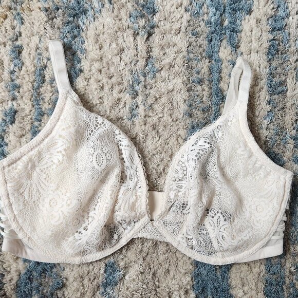 Victoria's Secret Cage Side White Lace Push Up Bra 38DD || EUC - Picture 3 of 13